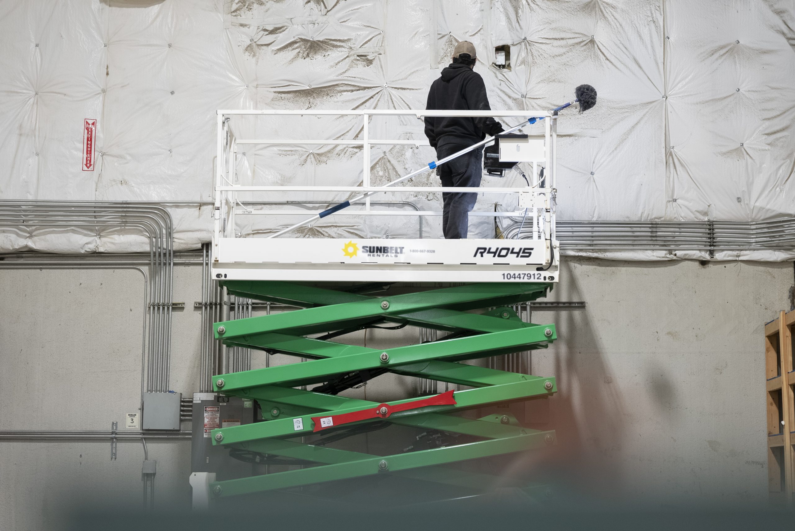 How Commercial High-Dusting is Performed High-Dusting Services