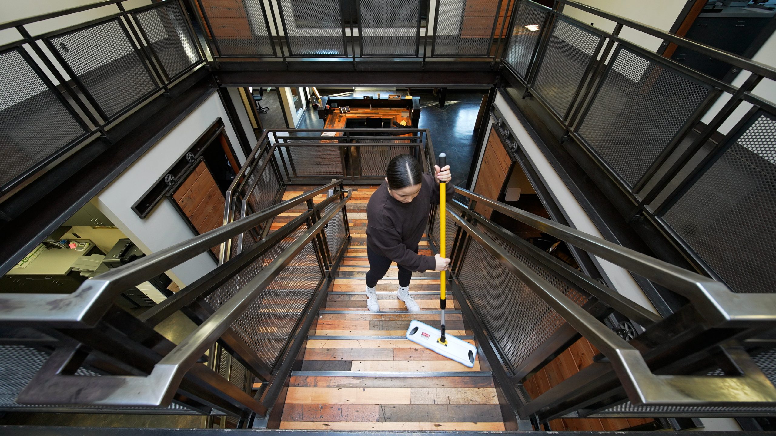 How to Choose an Office Cleaning Company in Tacoma–Fife, WA