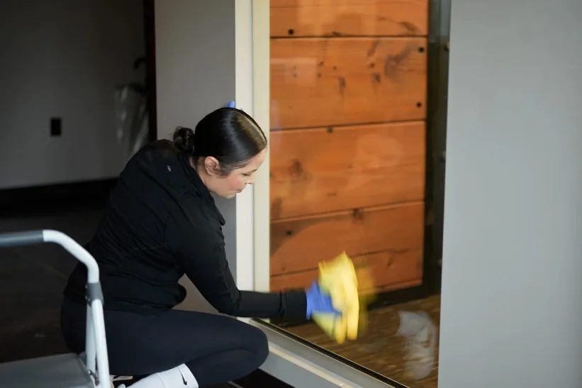law office cleaning services - cleaning interior windows